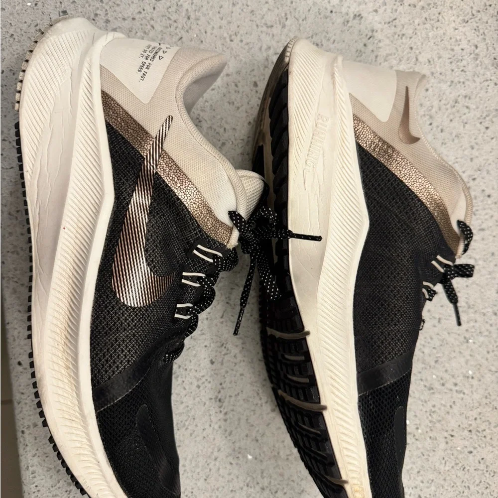 Nike Quest 6453/78378 / size W 11 — 040826
